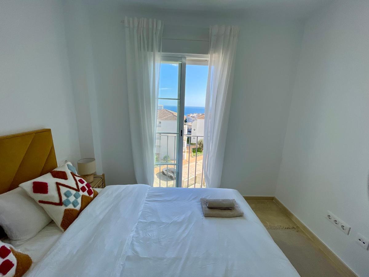 Hill Sea View Apartment มานิลบา ภายนอก รูปภาพ